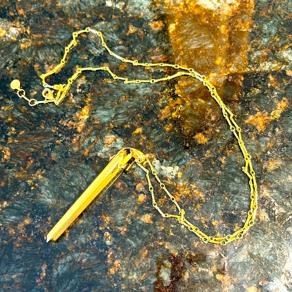 Stella and Dot Rebel Gold Tone Pendant Necklace